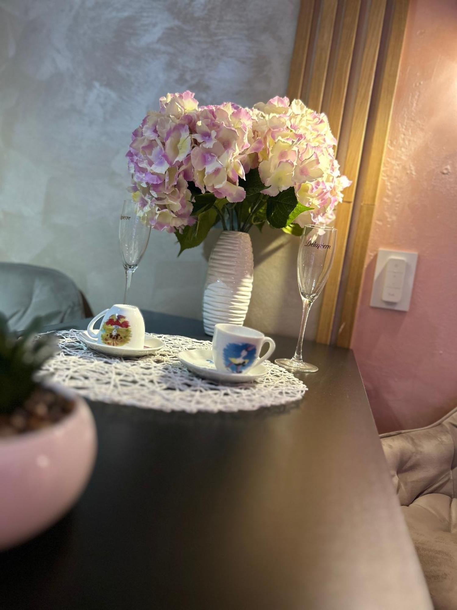 2-Bedroom, 2-Bathroom With Fireplace And Garden At Winslow Infinity Bansko Exterior foto